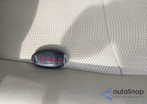 2016 Infiniti Q70 3.7X из США, поврежденный, VIN JN1BY1AR8GM270118